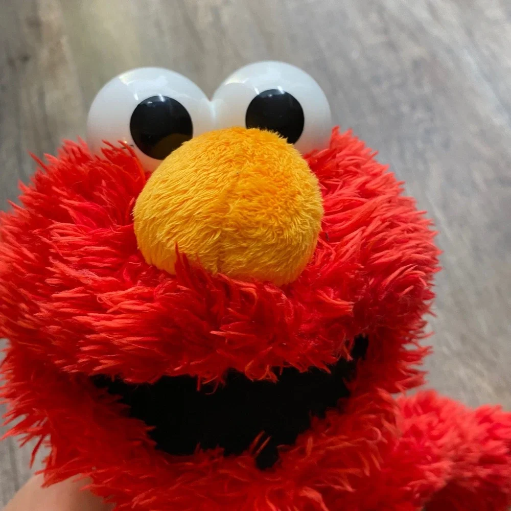 Playskool Elmo Interactive Talking Love 2 Learn Toy Bluetooth Smart to App B6572